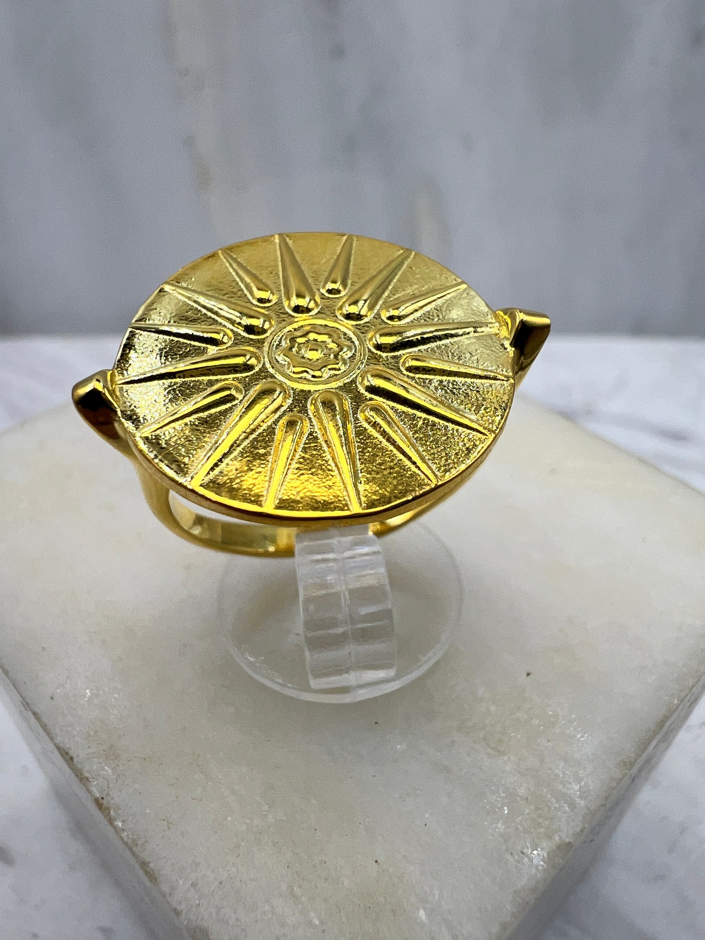 Mazedonischer Stern Vergina Sonne Sonnensymbol Münzring Alexander der Große