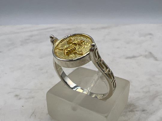Grec abeille sacrée Artemis déesse médaillon pièce de monnaie bague, bague en argent sterling abeille bumble bee, chevalière abeille miel MEANDROS