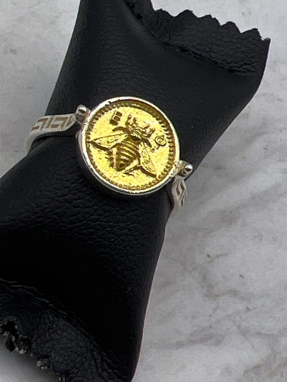 Grec abeille sacrée Artemis déesse médaillon pièce de monnaie bague, bague en argent sterling abeille bumble bee, chevalière abeille miel MEANDROS