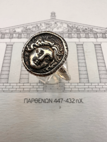 Sun God Helios Rhodes Copie de pièce de monnaie grecque antique Bague Mythologie grecque Argent sterling
