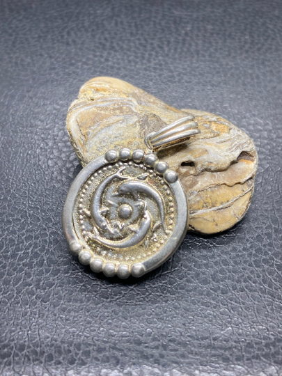 Santorini Dolphins Ancient Greek Coin bijoux fait à la main Pendentif en argent sterling Ancient