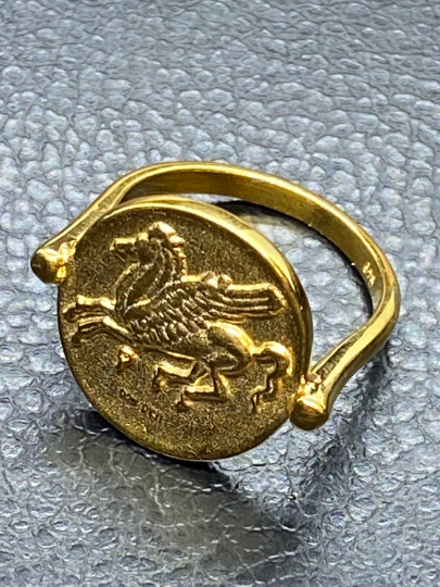Pegasus Corinthian Stater Coin Ring the winged horse Symbolic of wisdom fame poetry Solid Gold