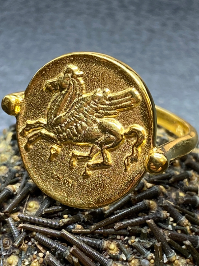 Pegasus Corinthian Stater Coin Ring the winged horse Symbolic of wisdom fame poetry Solid Gold
